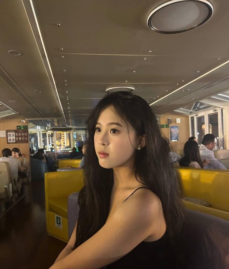 高颜值反差大学生被金主大哥包养性奴母狗日常视频外流 深喉口交技术实在了得