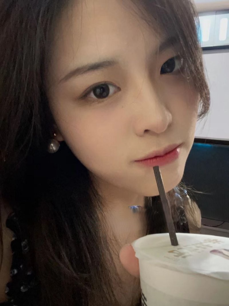 青岛大学研究生情侣私密性爱视频意外流出 跪地撅屁股掰开骚逼口交鸡巴 像母狗一样哀求被抽插到高潮 火辣玩法全曝光