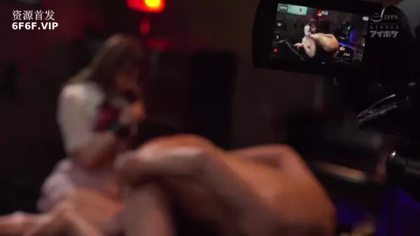 IPX-527 遭遇破產危機被賣到風俗界的美女人妻岬奈奈美在丈夫面前的屈辱性交強制侍奉噁心的客人們 岬奈奈美