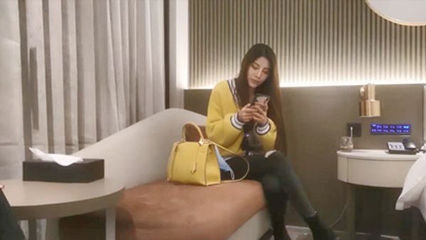 贵阳撩人小妖精进门就哥哥我留下来陪你好吗？哥哥哥哥叫个不停