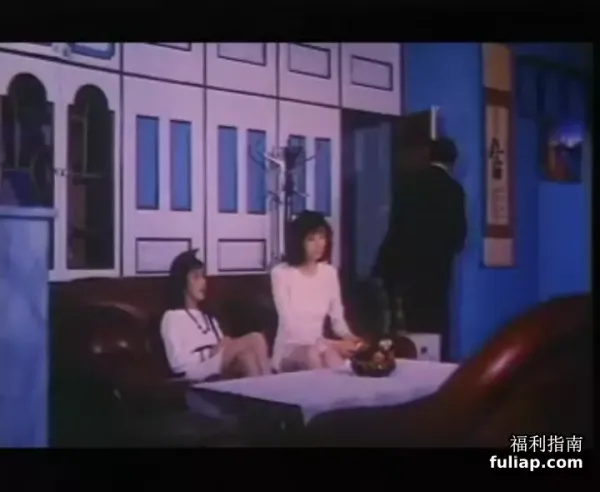 [香港_三级]淫娃猛男合家欢