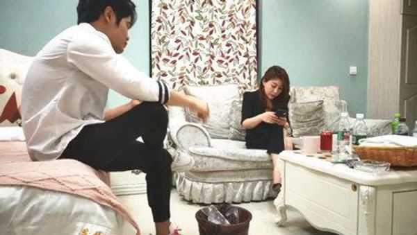 你们想要的美人妻，最清晰的画质，荡妇高潮