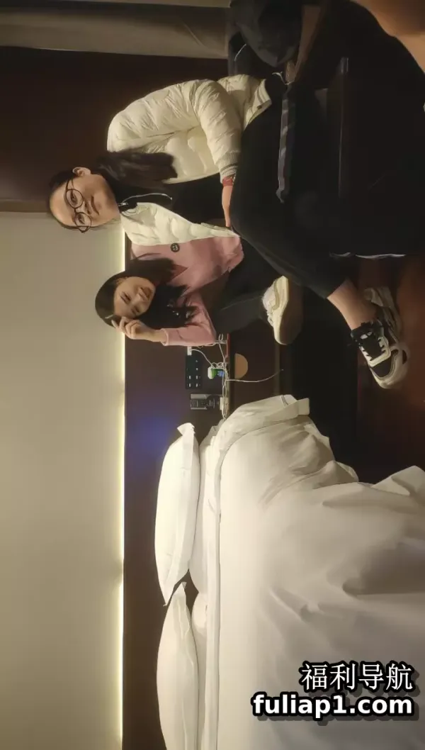 今夜回归少妇场 重金双飞兔女郎黑丝 白臀高耸乳浪翻滚，精彩！