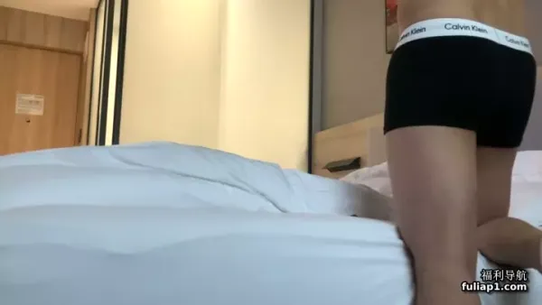 91约炮大神『积木君』再约骚浪护士长翘班宾馆做爱 女上骑乘很牛逼的骑手啊