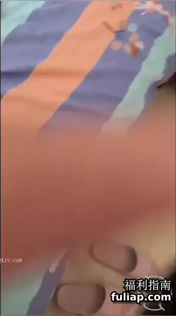 14逛回家后 老婆去超市买东西抽空又干了丈母娘一炮，衣服裤子都没来得及脱