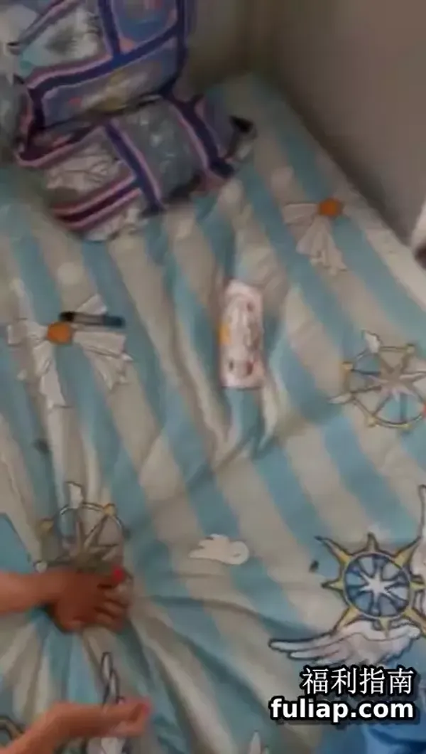 人妻风情 给老婆约个单男家里床上操