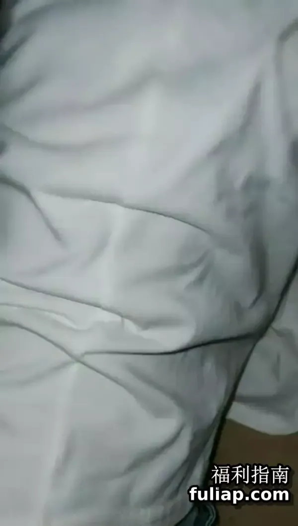 搞电子厂新来的小妹妹 亲美乳 无套啪啪 各种角度展示插入细节