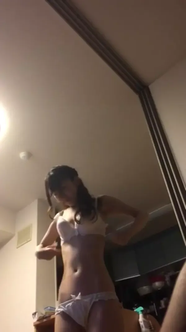 真实记录禽兽姐夫迷晕偷操漂亮小姨子