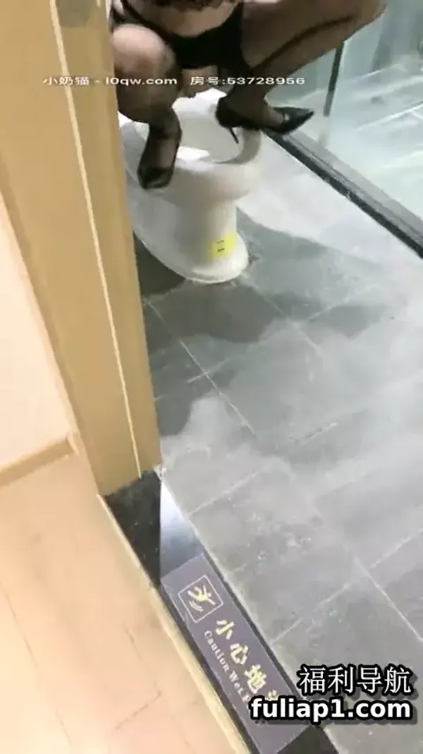 2020,10,27‖酒店‖白长袖‖黑丝高跟‖浴缸水中性交,T